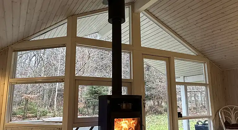 Hyggeligt sommerhus midt i naturskønt område