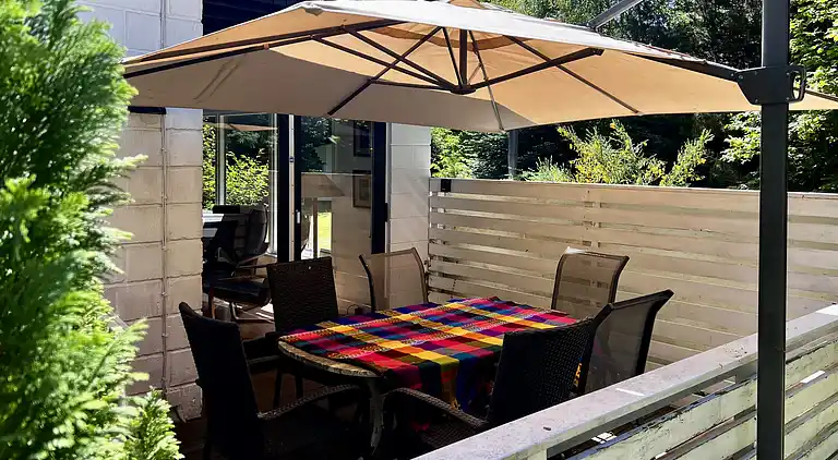 Gemütlich saniertes Haus auf großem Privatgrund