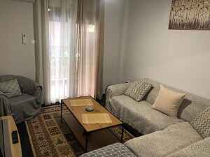 Charmantes Apartment mit 2 Schlafzimmern in Kallithea,