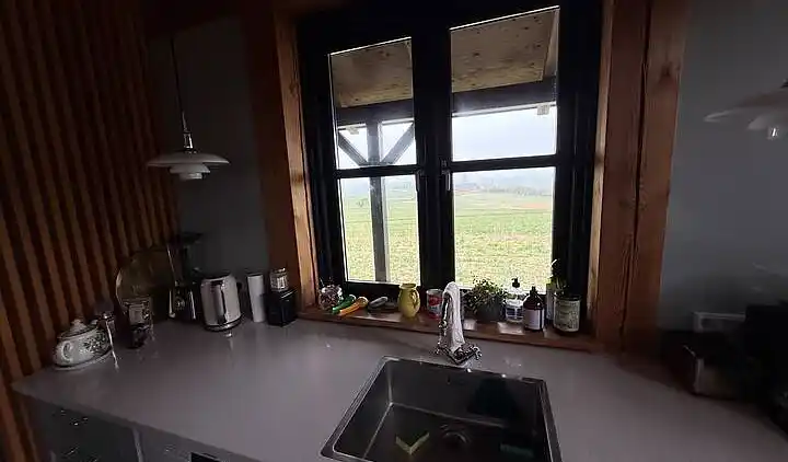 Blockhaus mit Blick auf Meer, Fjord und Lemvig