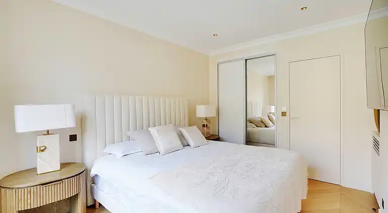 Apartment in Chaillot