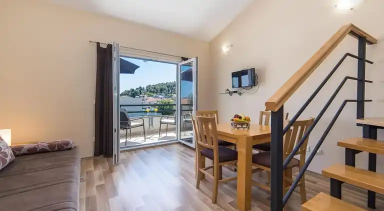 Apartment in Drvenik