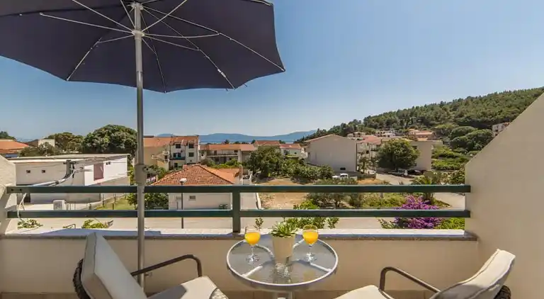 Apartment in Drvenik