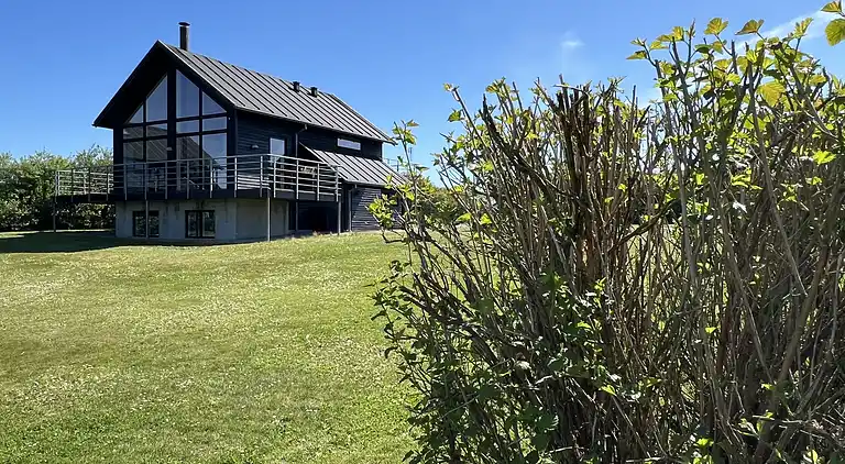 Flot udsigtshus ved enestående natur og golf