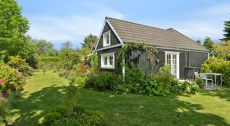 Hyggeligt sommerhus i naturskønne Rågeleje