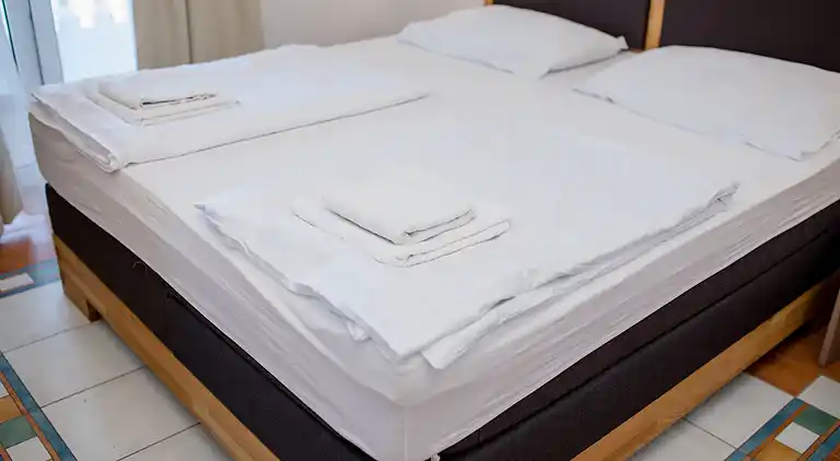 Two bedroom apartment near beach Supetarska Draga - Gornja,