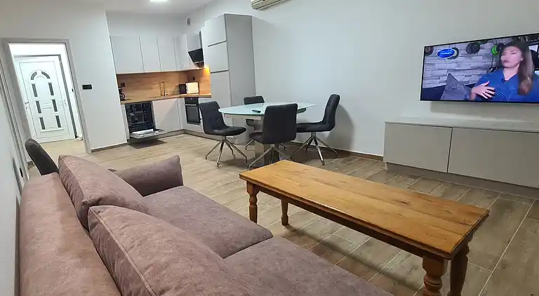 Two bedroom apartment near beach Supetarska Draga - Gornja,