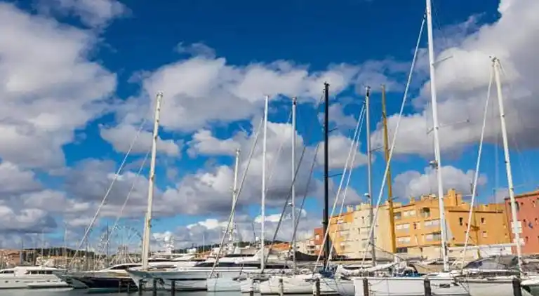 Apartment in Agde