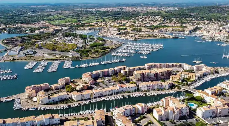 Apartment in Agde