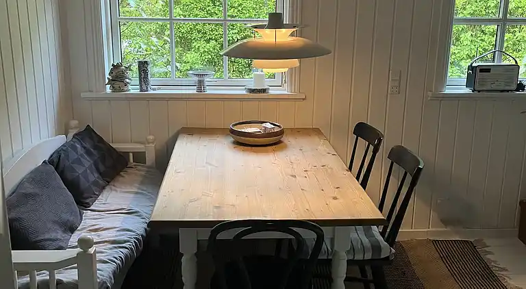 Hyggeligt sommerhus tæt på skov og strand