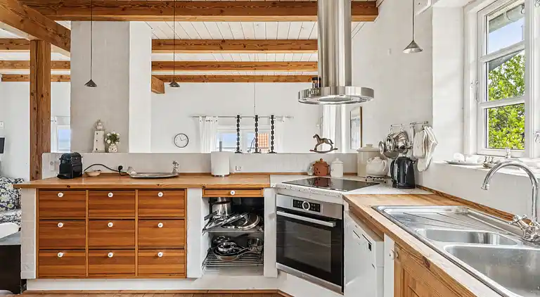 Luksus sommerhus med havudsigt