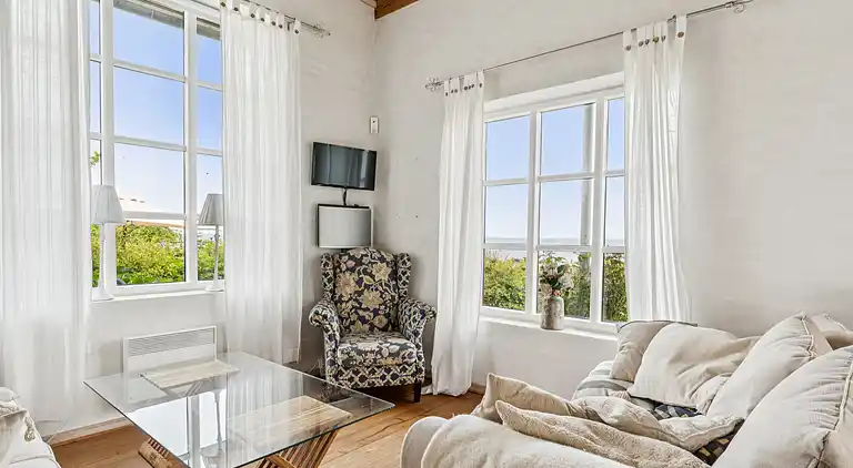 Luksus sommerhus med havudsigt