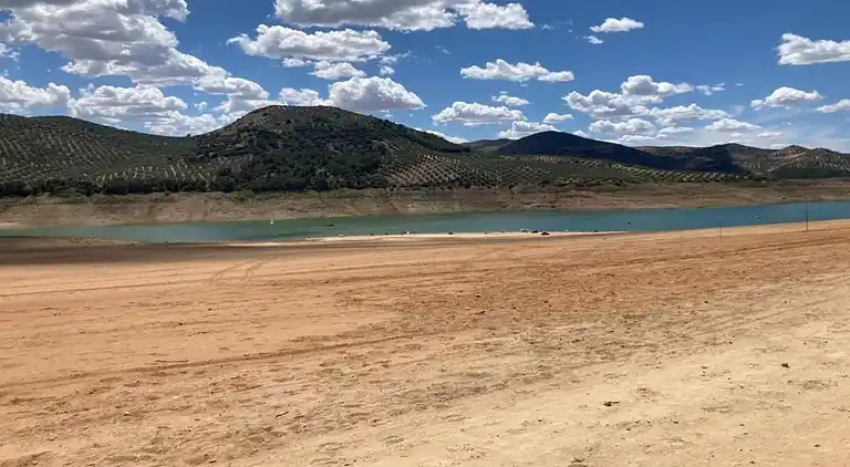 Gårdshus i Fuentes de Cesna