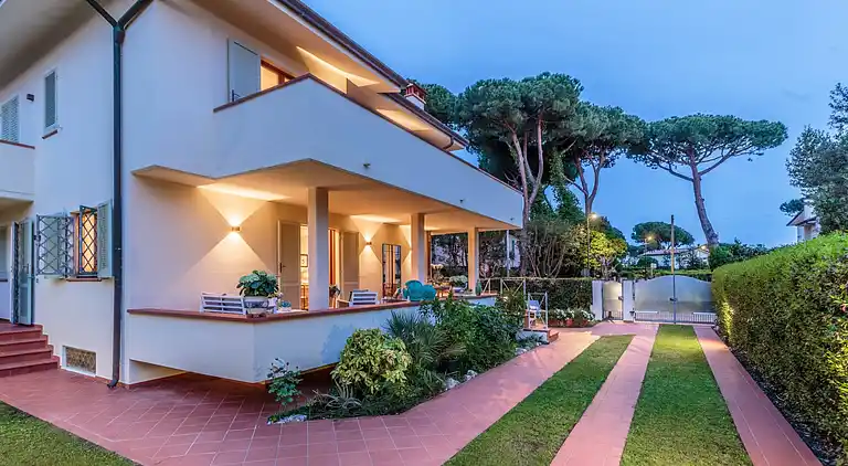 Villa in Marina di Pietrasanta