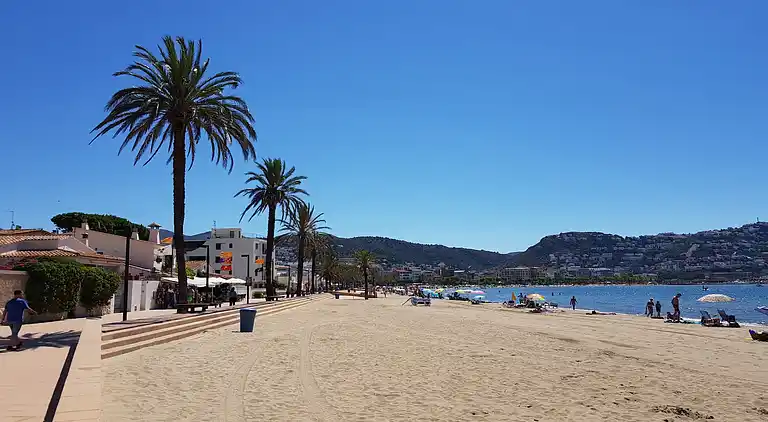 Apartamento en Roses