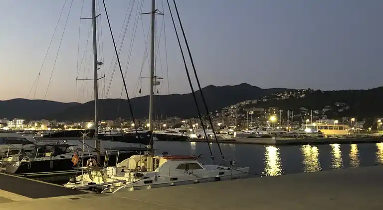 Apartamento en Roses