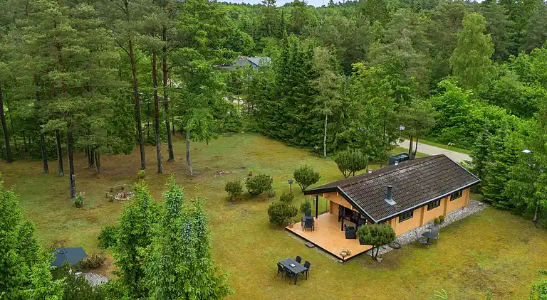 Sommerhusidyl med plads til hygge og eventyr