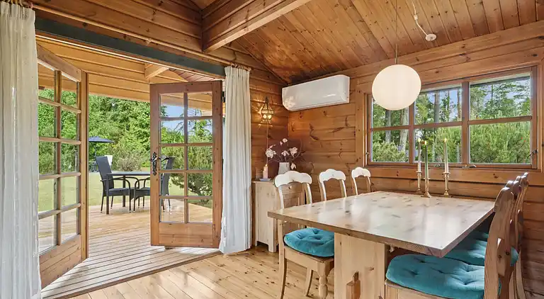 Sommerhusidyl med plads til hygge og eventyr