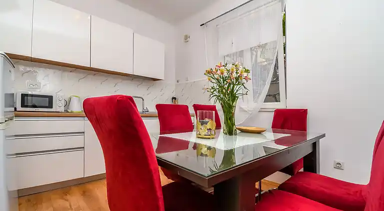 Ferielejlighed i Seget Donji