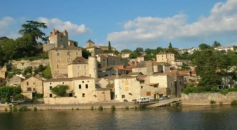 Holiday home in Montcuq