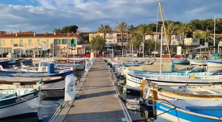 Holiday home in Carqueiranne