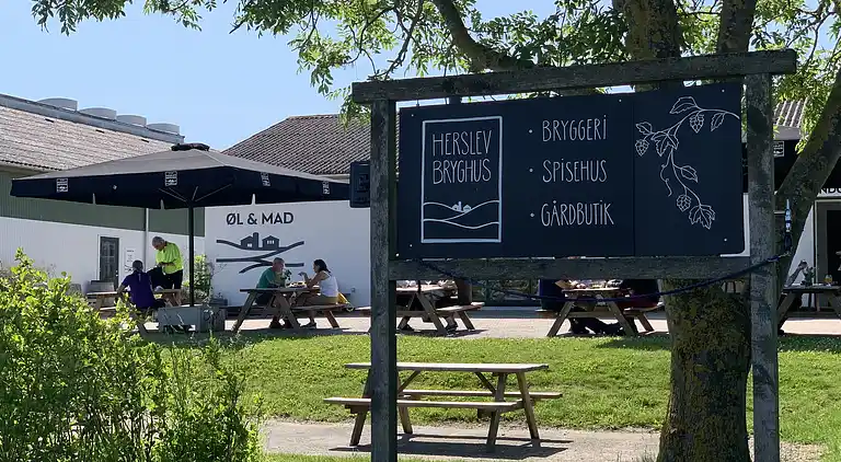 Dejligt hjem i nationalpark,  1 km til stranden