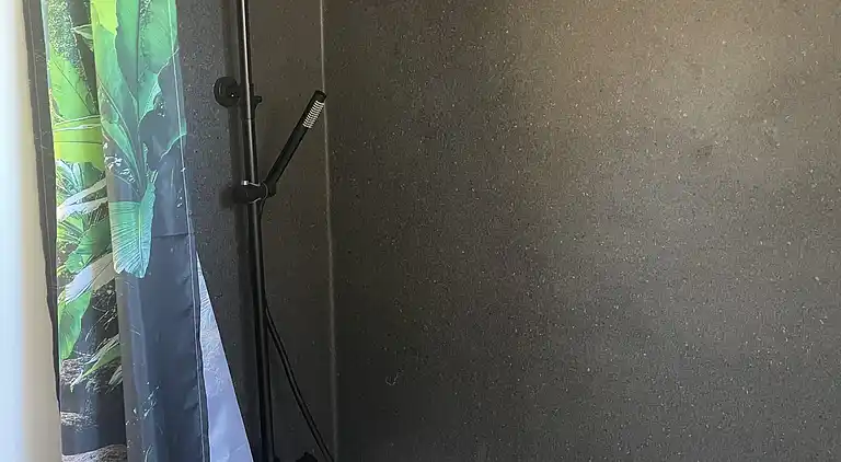 Ægte sommerhusstemning ved strand og klitter