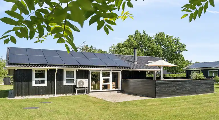 Hyggeligt sommerhus ved Hals