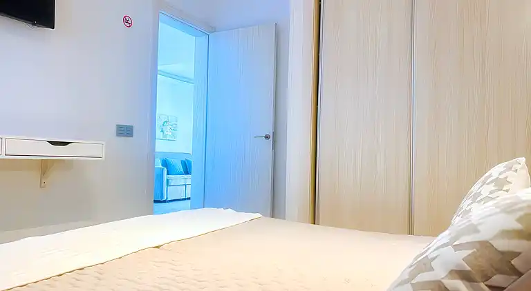 Apartment Bellisima mit Pool & Wifi, nur 200m vom Meer in