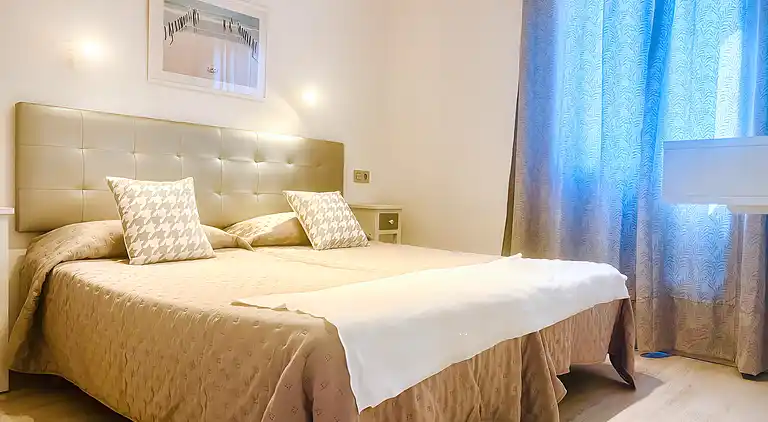 Apartment Bellisima mit Pool & Wifi, nur 200m vom Meer in