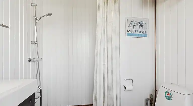 Dejligt sommerhus tæt på vandet