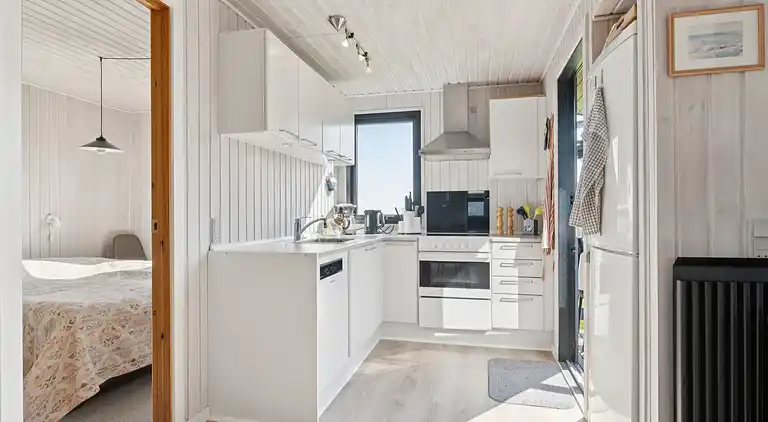 Dejligt sommerhus tæt på vandet