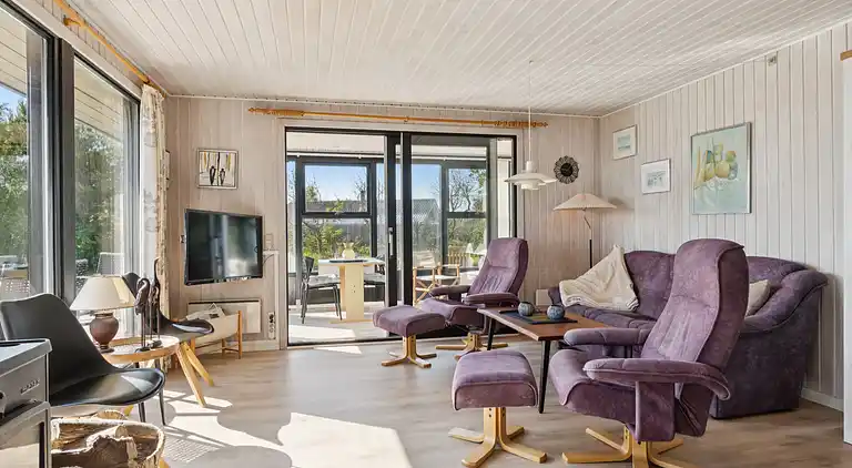 Dejligt sommerhus tæt på vandet