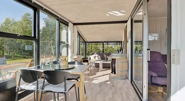 Dejligt sommerhus tæt på vandet