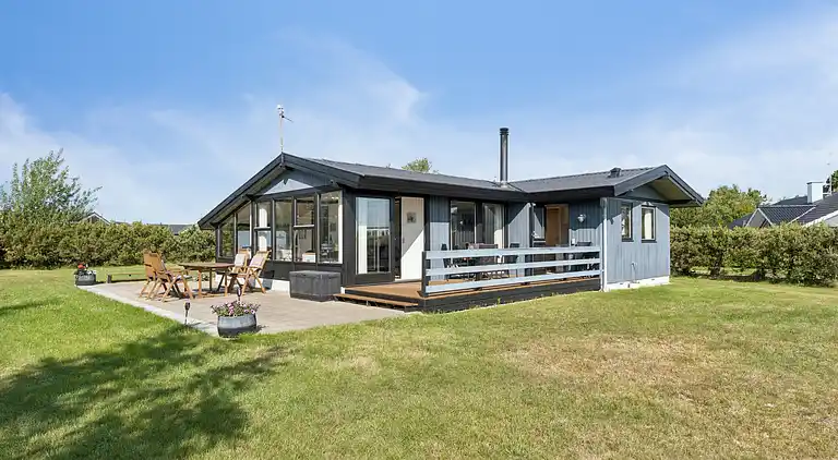 Dejligt sommerhus tæt på vandet