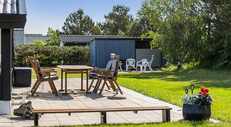 Dejligt sommerhus tæt på vandet