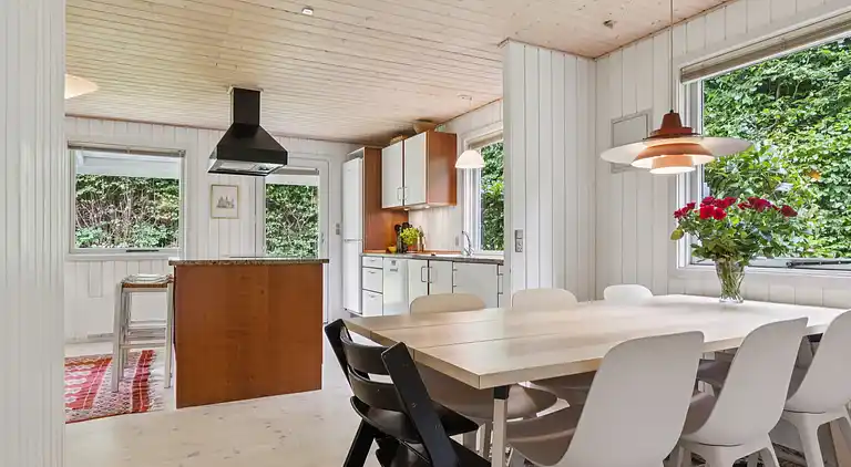 Hyggeligt og velindrettet sommerhus i Hornbæk