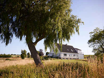 Abkjeldsgård Helnæs Byvej 11