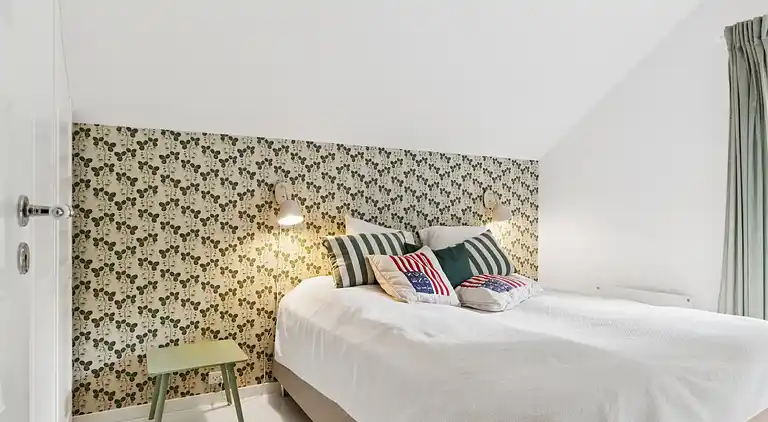 Nyrenoveret sommerhus tæt på strand