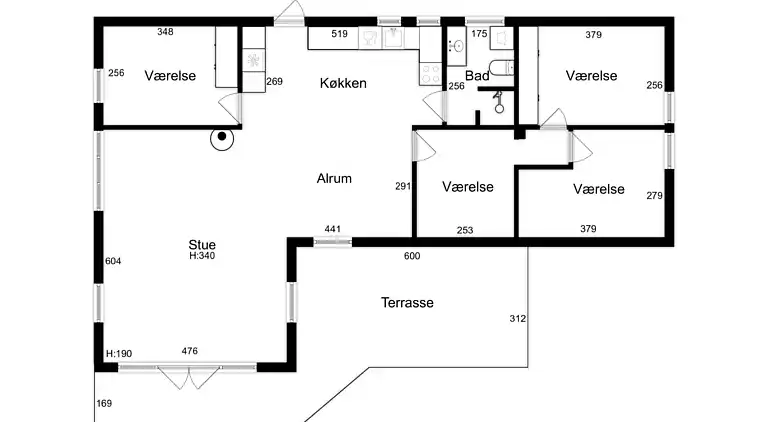 Nyrenoveret sommerhus tæt på strand