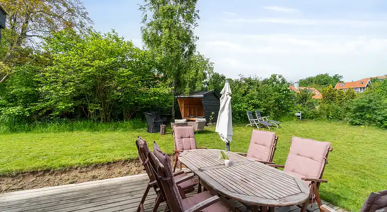 Skønt beliggende fritidshus i Melsted, Gudhjem