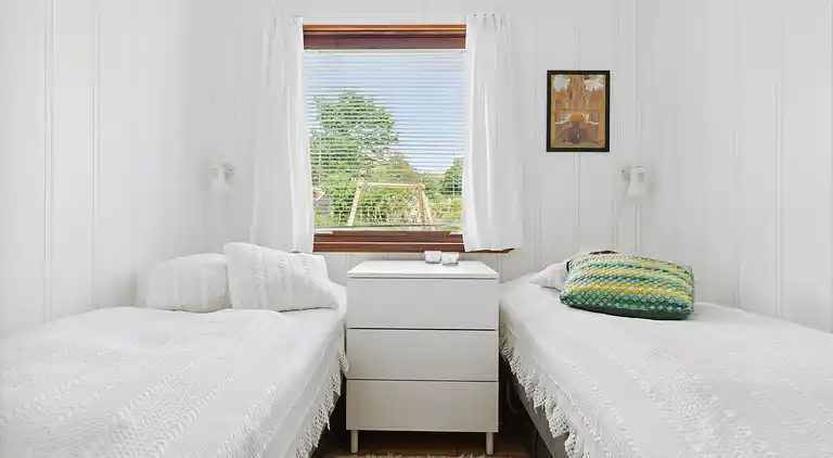 Skønt beliggende fritidshus i Melsted, Gudhjem