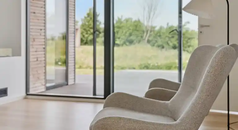 Havudsigt og hygge i arkitekttegnet hus