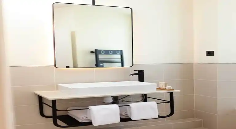 Apartment in Saint-Philippe-du-Roule