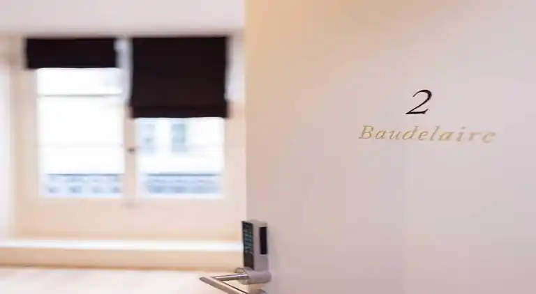 Apartment in Saint-Philippe-du-Roule
