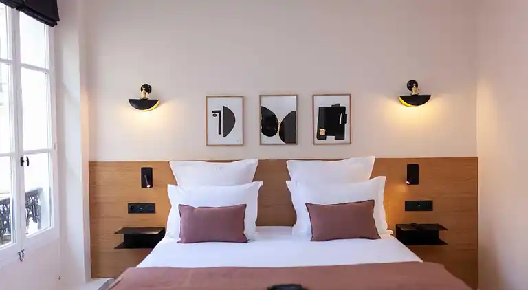Apartment in Saint-Philippe-du-Roule
