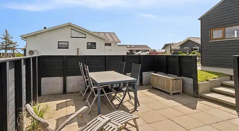 Skøn bolig i As Vig 100 m fra strand