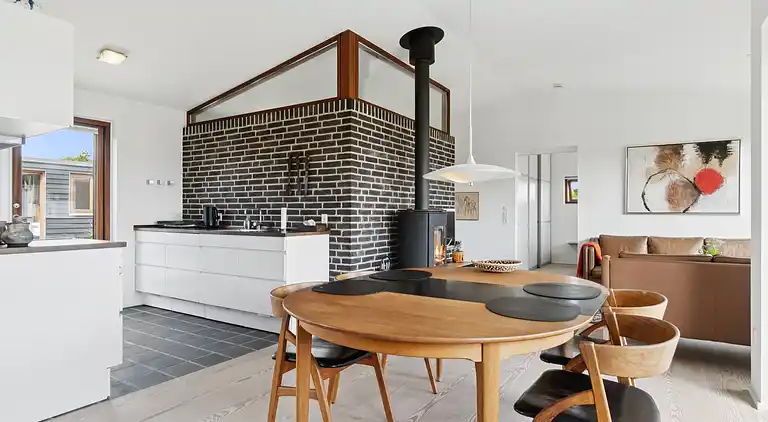 Skøn bolig i As Vig 100 m fra strand