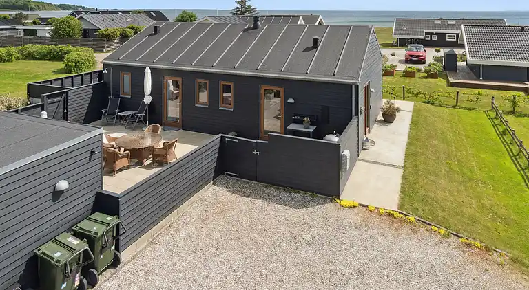 Skøn bolig i As Vig 100 m fra strand