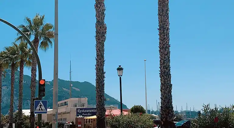 Penthouse mit Pool in Manliva